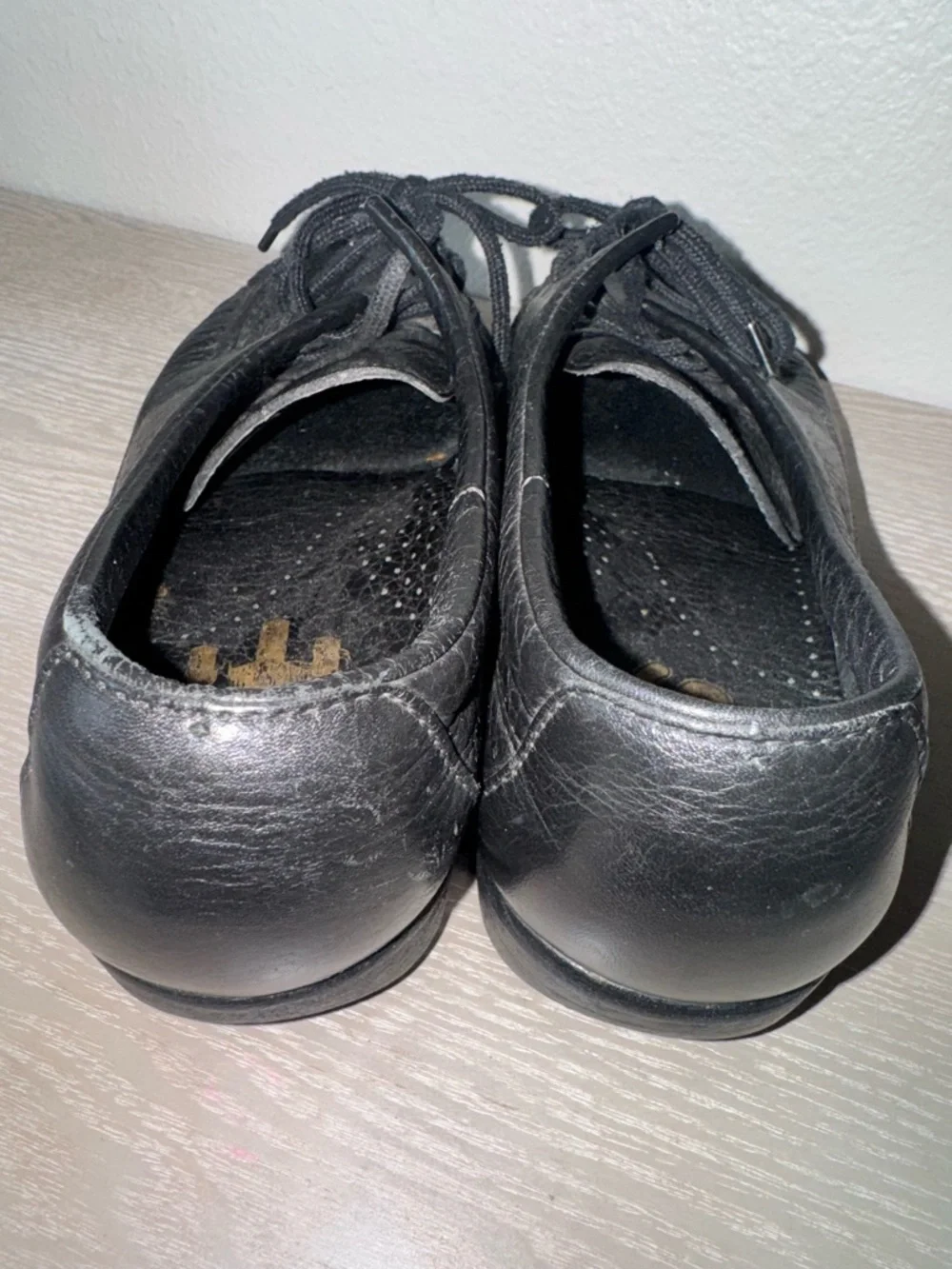 SAS genuine black